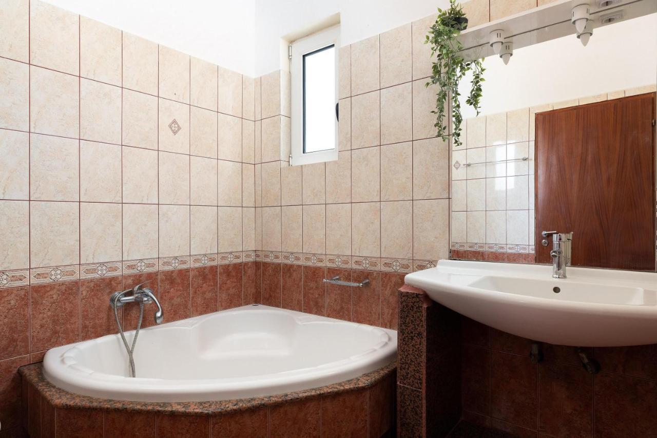 Villa Nikoli Kolýmbia Eksteriør bilde